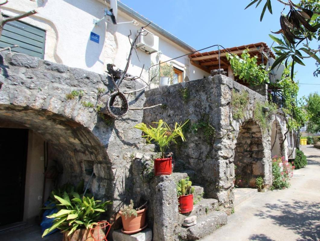 Apartmani Puric Malinska Buitenkant foto