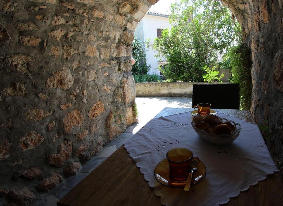 Apartmani Puric Malinska Buitenkant foto