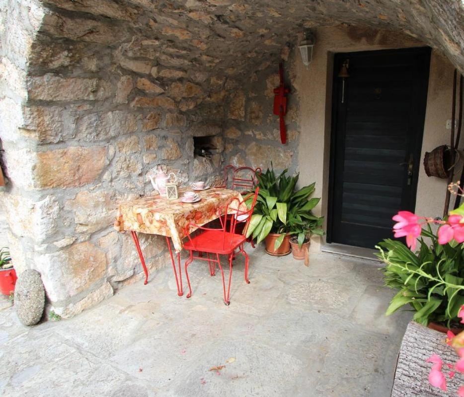 Apartmani Puric Malinska Buitenkant foto